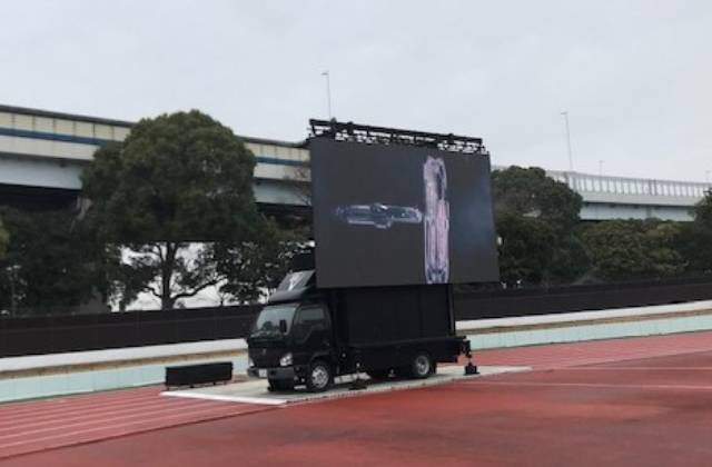 陸上競技場内／車載タイプ LED 300インチ